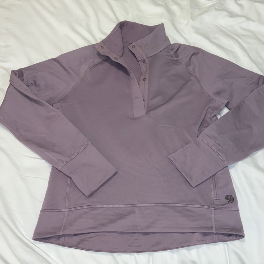 Mountain Hardwear pull over (NWOT)